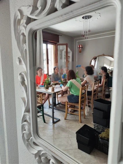 L’Arte Gentile del Verde: Workshop Botanici e Kokedama nelle campagne del Garda 8